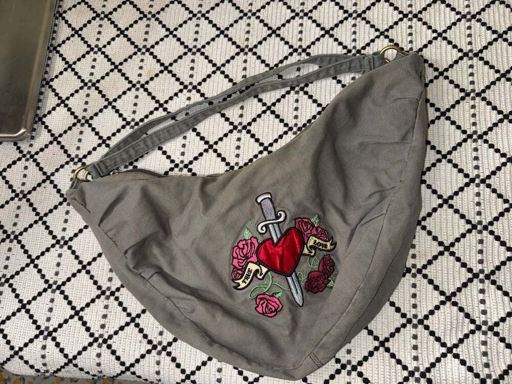 Vintage Y2K Chateau Gray Hobo Bag Heart Dagger Roses Tattoo Embroidered Purse